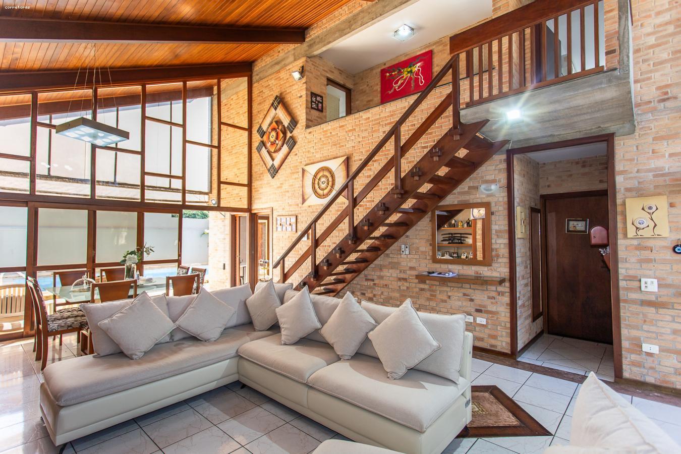 Sobrado, 4 quartos, 360 m² - Foto 1