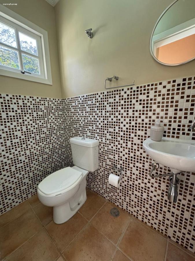 Sobrado, 4 quartos, 383 m² - Foto 1