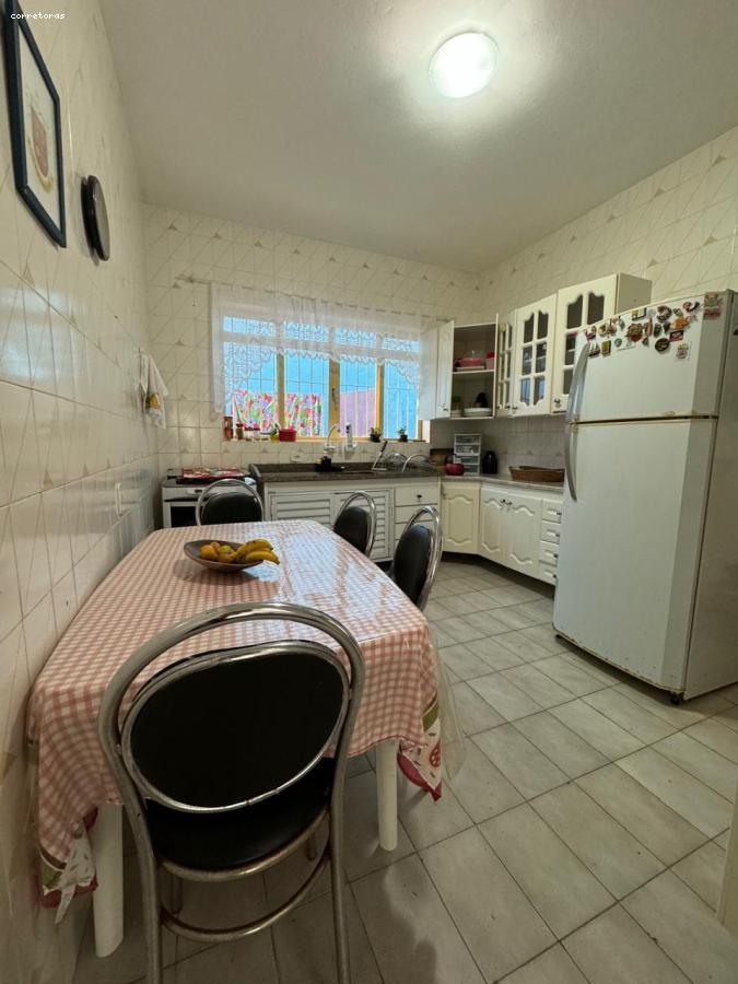 Casa, 3 quartos, 220 m² - Foto 6