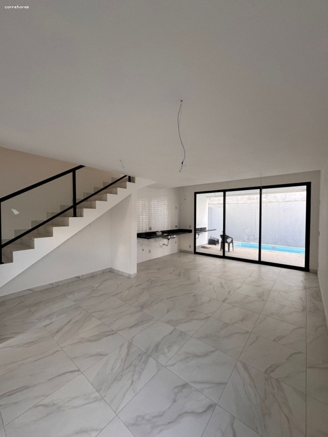 Sobrado, 3 quartos, 122 m² - Foto 2